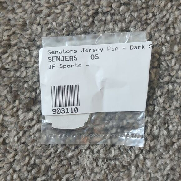 Brand New Ottawa Senators Jersey Pin With Sticky Back - Picture 4 of 4